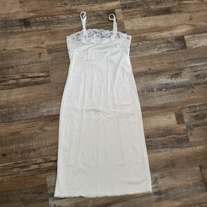Vintage Lace Trimmed Slip Dress Nightgown Negligee